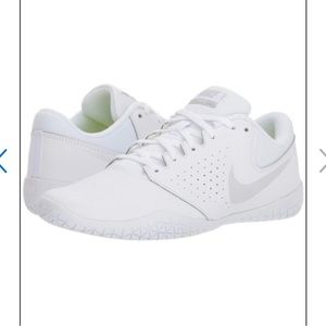 Nike Women’s Cheer Sideline Sneakers